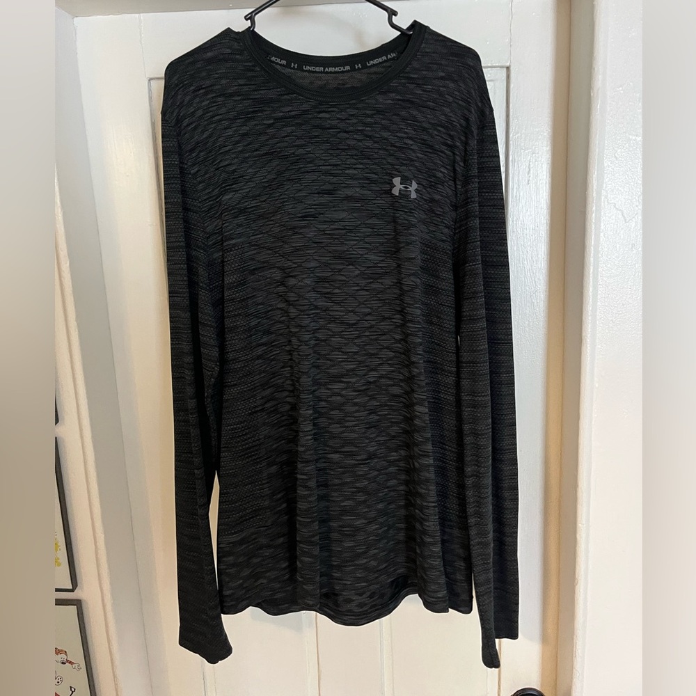 Under Armour Men's Charcoal Patterned Long Sleeve Tee